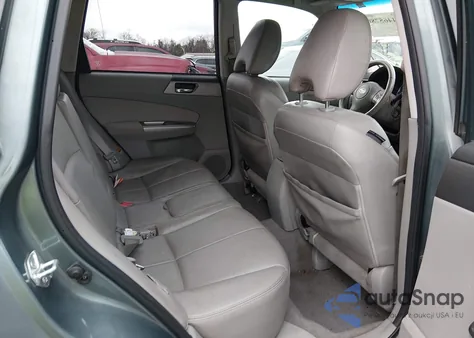 2009 Subaru Forester 2.5X Limited z USA, uszkodzony, nr VIN JF2SH64699H771995